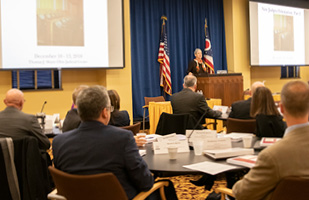 Image of Ohio Supreme Court Chief Justice Maureen O'Connor speaking to a roomful of people