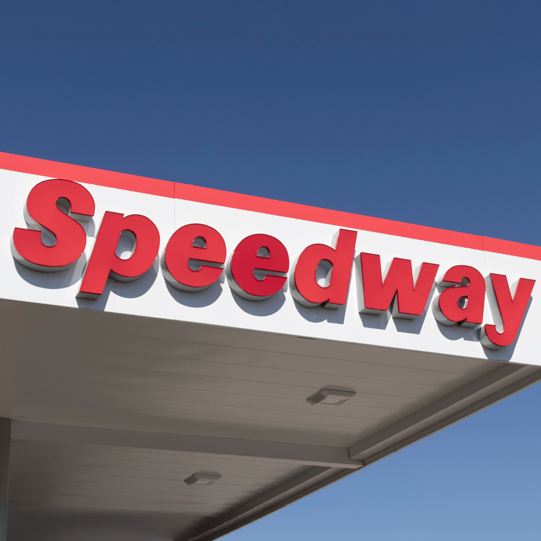 A Speedway sign.
