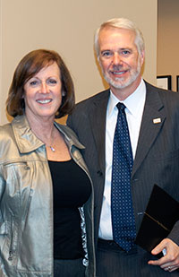 Image of Ohio Supreme Court Chief Justice Maureen O'Connor and Steven Hanson, manager of the Children & Families Section